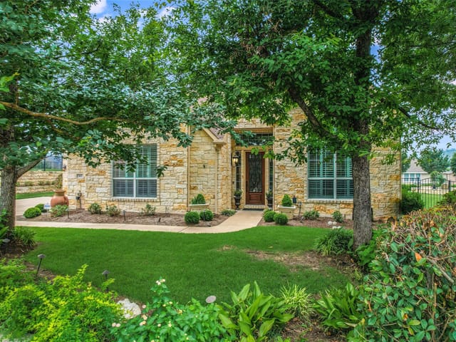 307 Hensley DR
