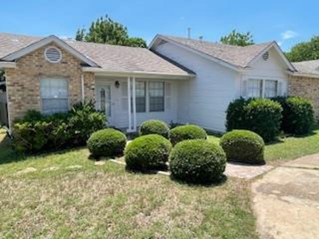 307 Hickok Ct