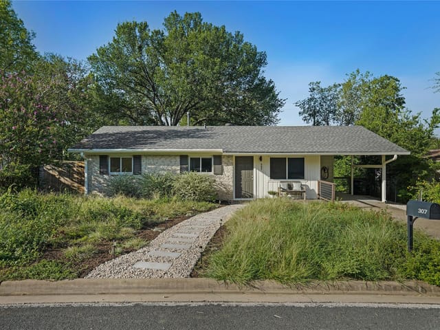 307 Sheffield DR