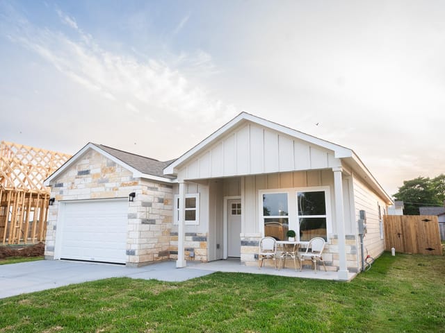 307 String Prairie Way
