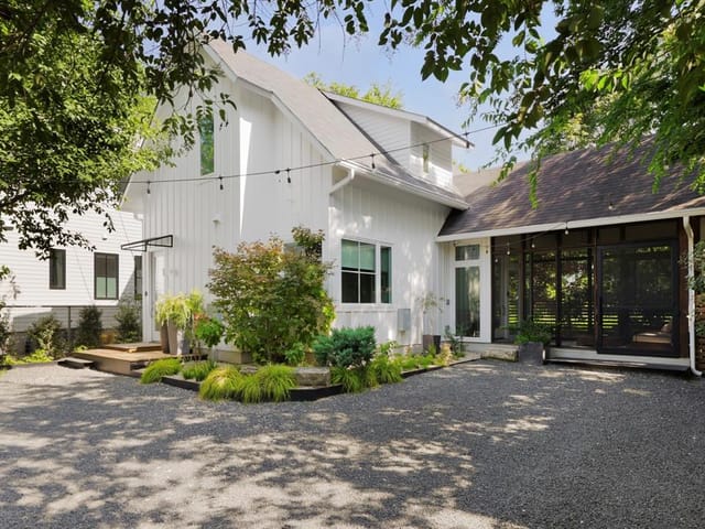 307 W Monroe ST Unit #B