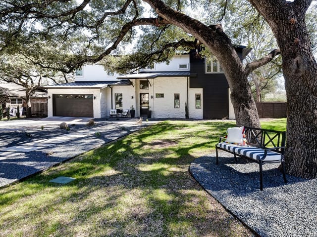 307 Westwood Ter