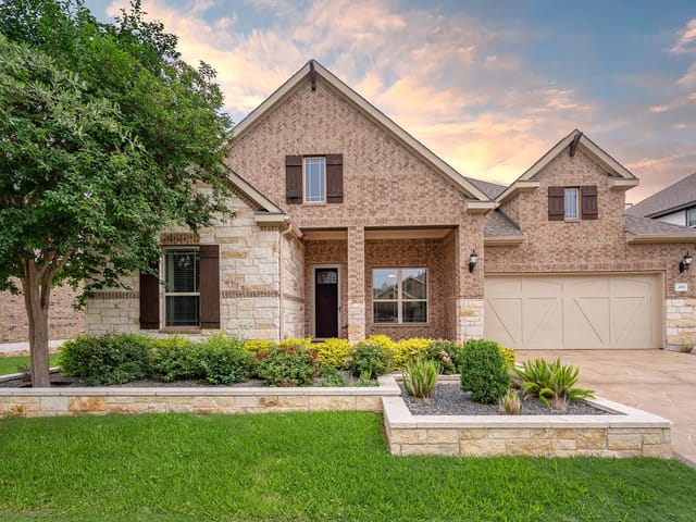 308 Bluehaw Dr