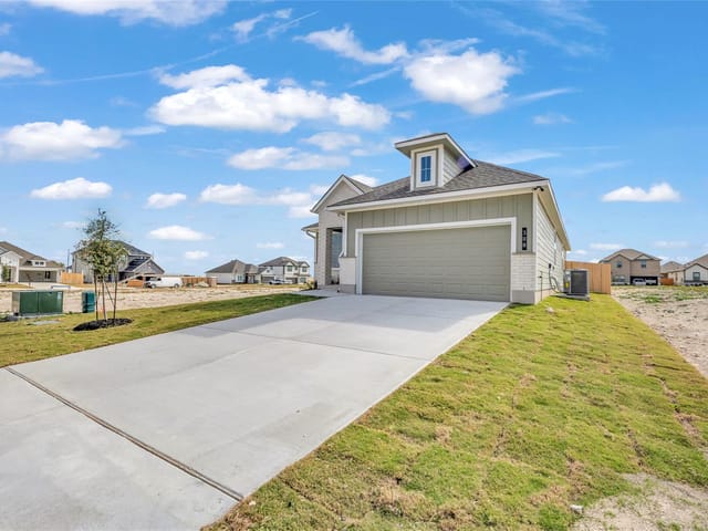 308 Boatright Blvd