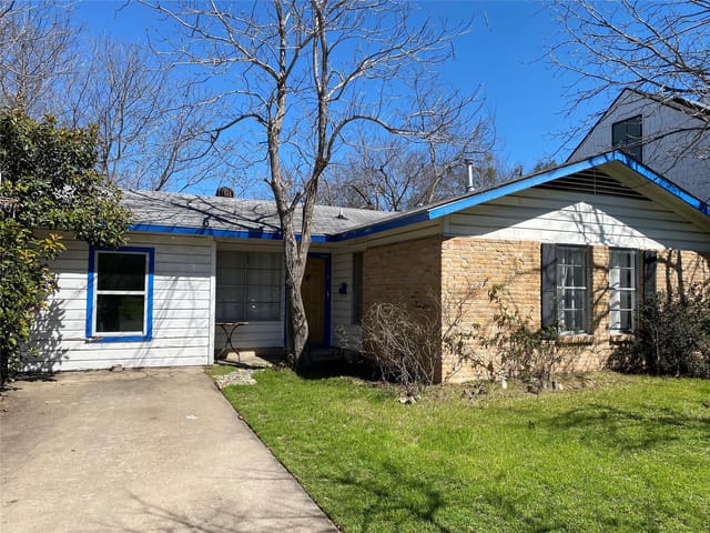 308 El Paso St