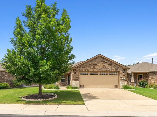 308 Holiday Creek LN