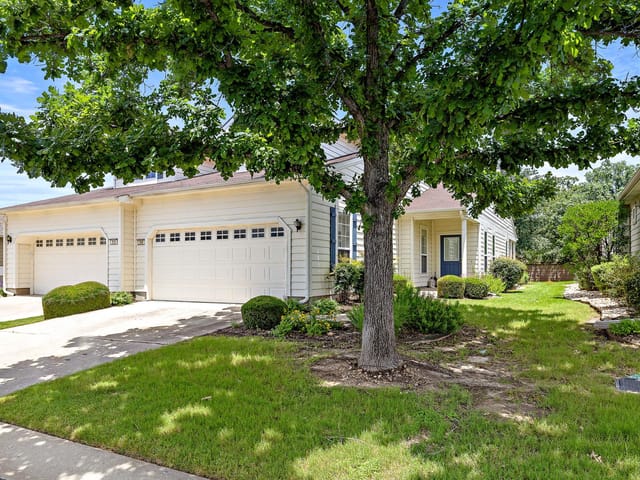 308 Portsmouth DR