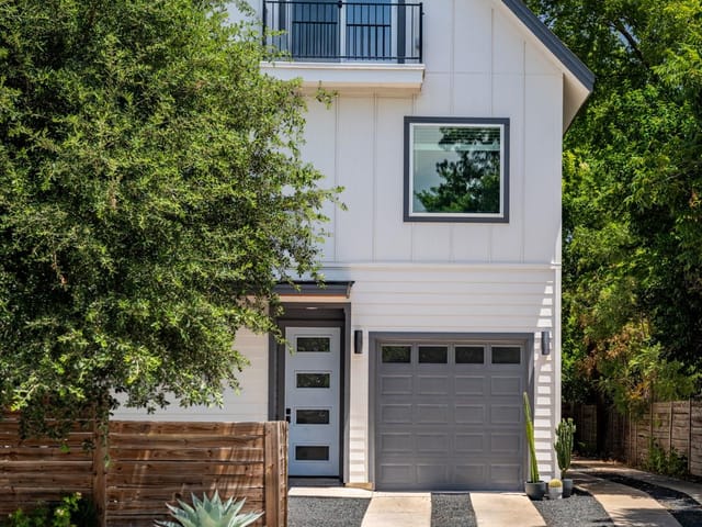 View 308 W North Loop BLVD Unit #1 308 W North Loop BLVD Unit #1, photo 1 of 28, Austin, TX