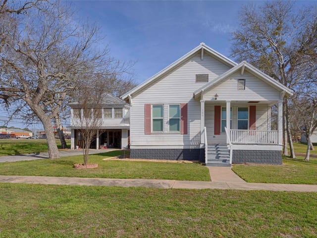 309 Anderson ST