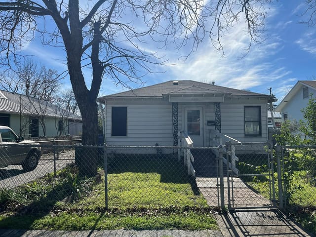 309 Franklin Blvd