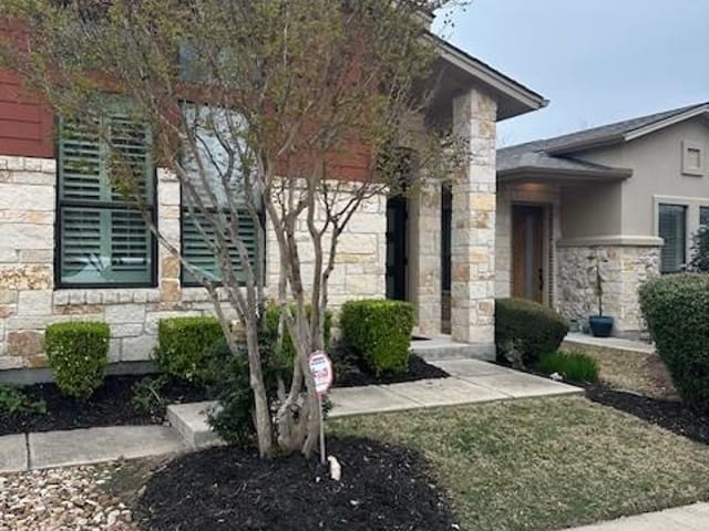 309 Jeffrey David Ln W