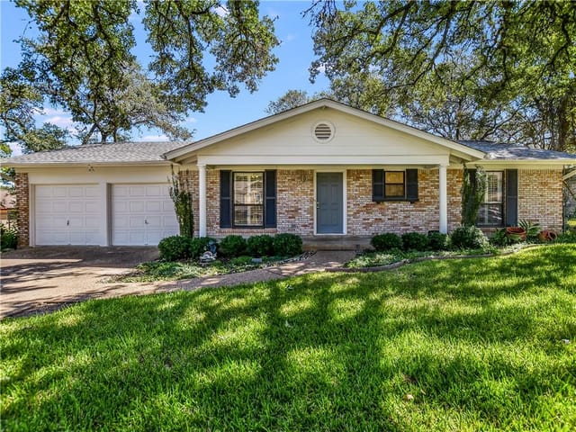 309 Laurelwood Trail