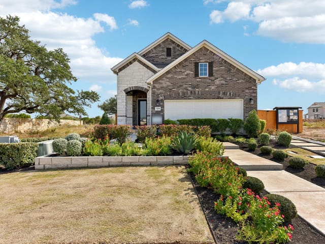 309 Possumhaw LN
