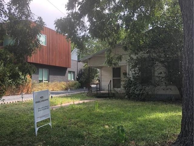 309 W Monroe