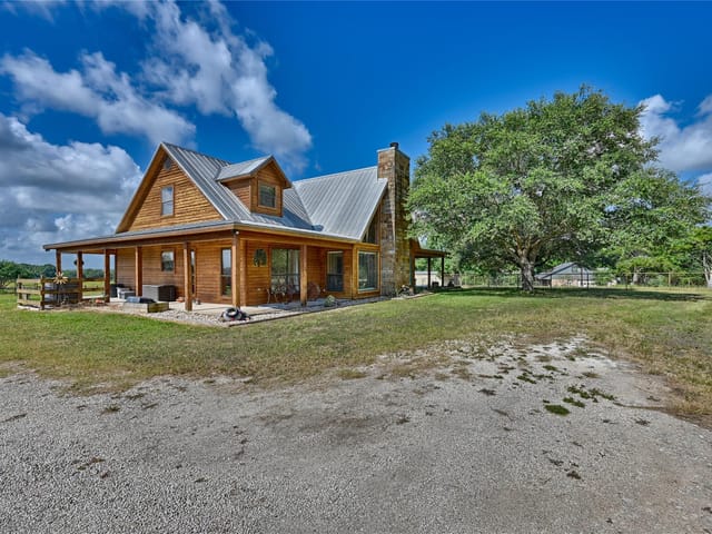 3090 Old Navasota RD