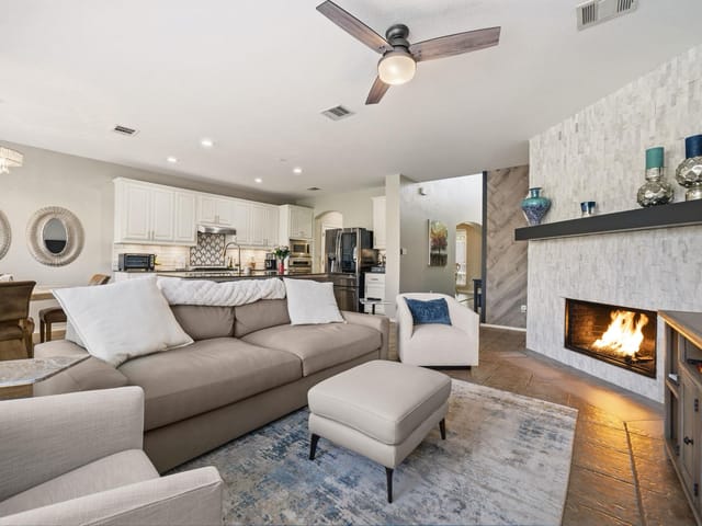 31 Cypress Knee LN