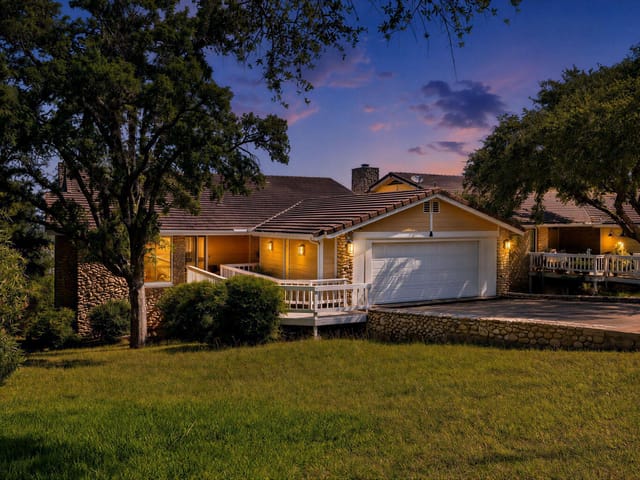 310 Dogie DR Unit #A