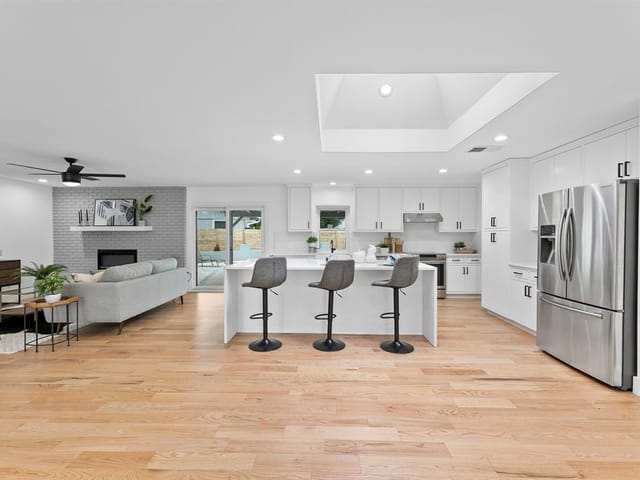 3100 Carlisle Dr