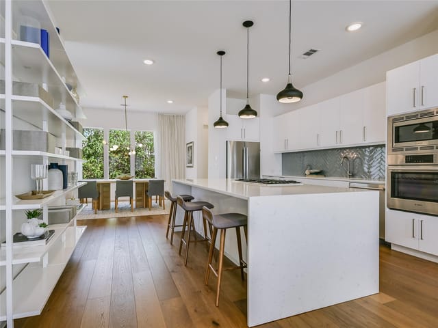 3100 Menchaca Rd Unit #11
