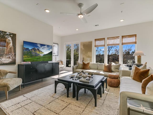3100 Menchaca RD Unit #20