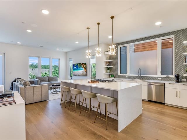 3100 Menchaca Rd Unit #28