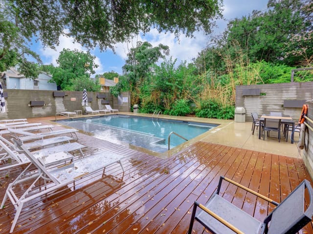 3100 Menchaca Rd Unit #35