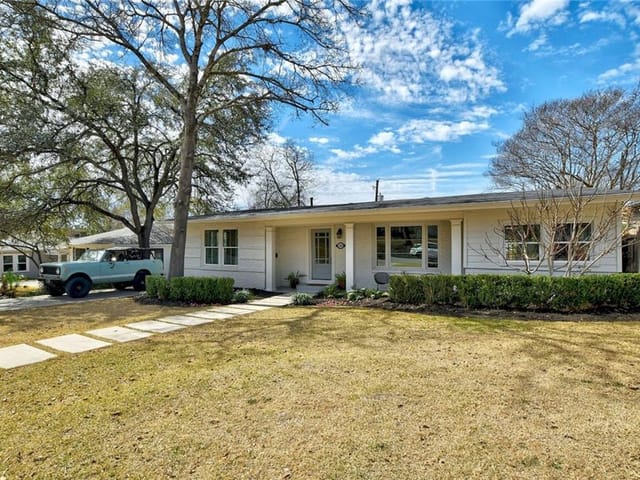 3100 Oakmont Blvd
