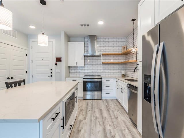 3101 Govalle Ave Unit #220