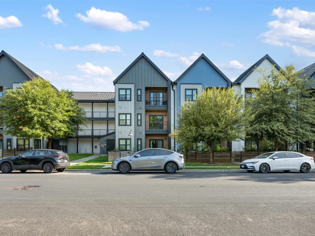 3101 W Govalle Ave Unit #111