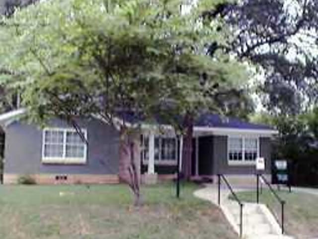 3104 BEVERLY RD