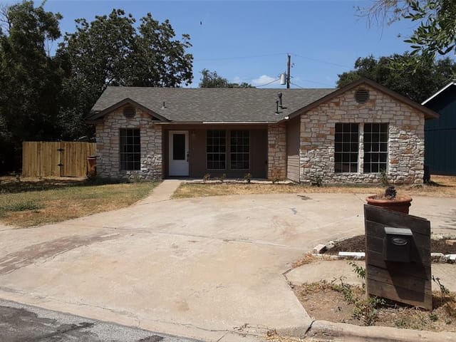 3105 Darnell Dr