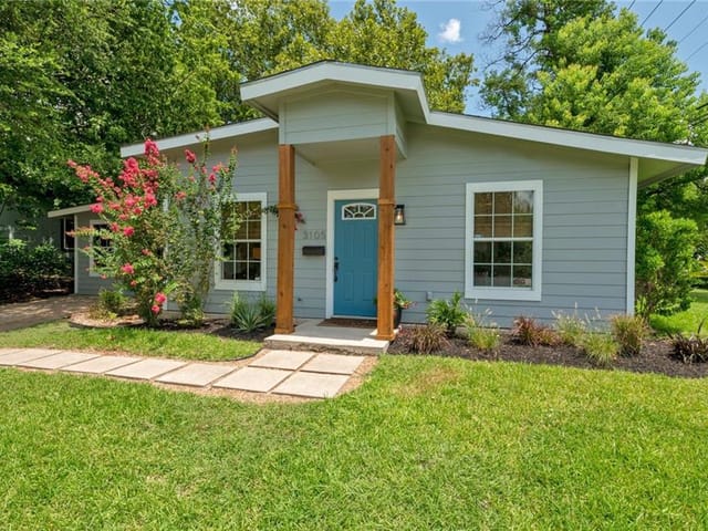 3105 Garden Villa LN