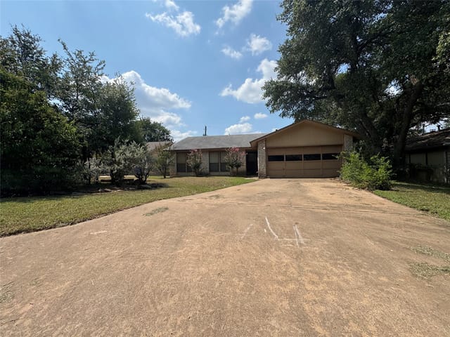 3105 Jeanette Ct