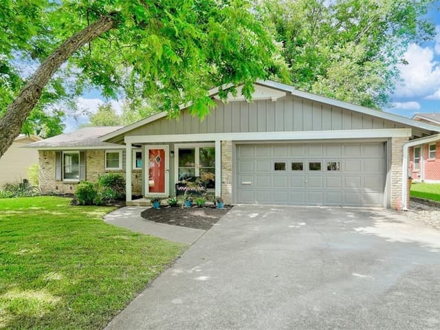 3105 Pinecrest Dr