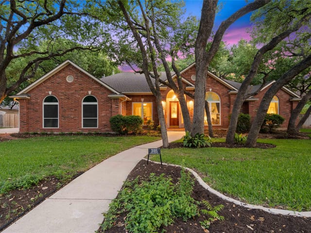 3105 Sunland Dr