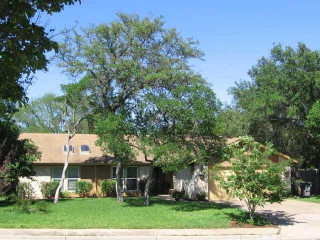 3106 Honey Tree LN