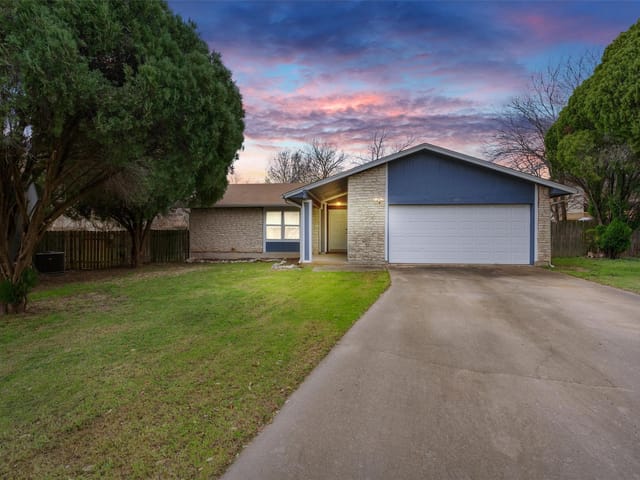 3107 Leaf Cir