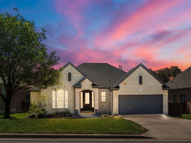 311 Grafton LN
