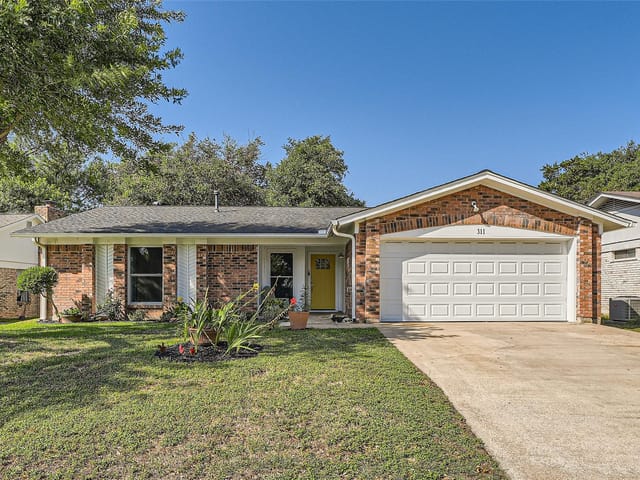 311 Thelma Dr