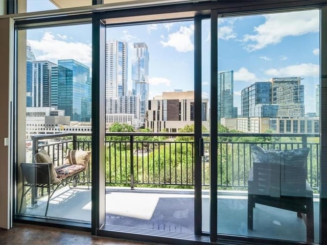 311 W 5th St Unit #602