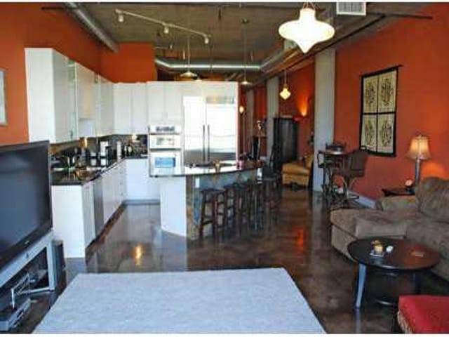311 W 5th ST Unit #603