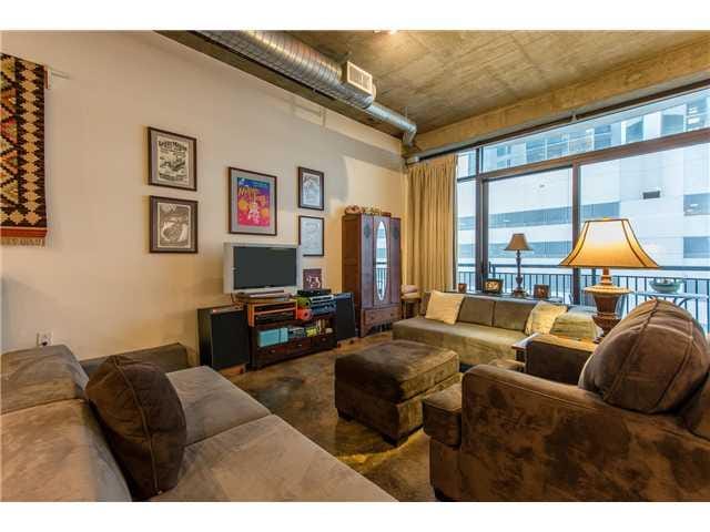 311 W 5th St Unit #607