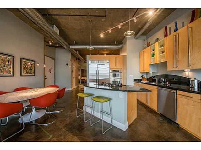 311 W 5th St Unit #808