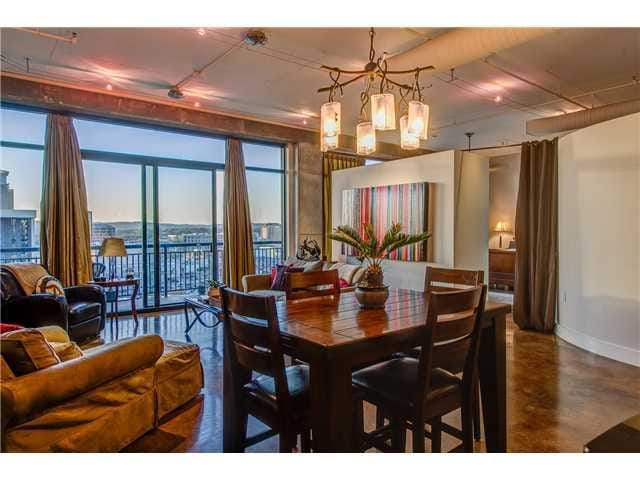 311 W 5th St Unit #903