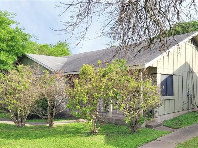 311 W William Cannon Dr Unit #A & B