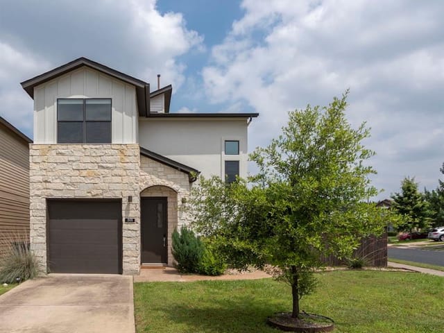 3111 Corbin Ln
