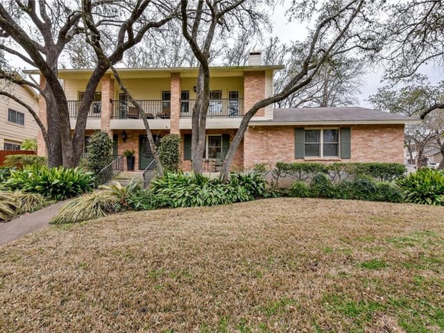 3111 Mistyglen Cir