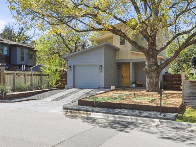 3112 Powell Cir