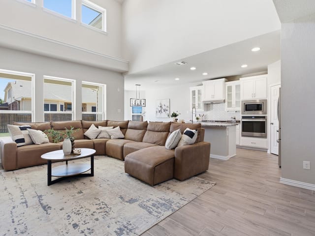 3113 Hidalgo LOOP