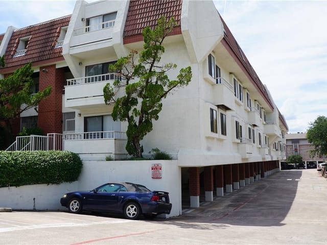 3115 Helms St Unit #212